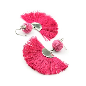pink-rozsaszin-legyezo-bojtos-fulbevalo-textil